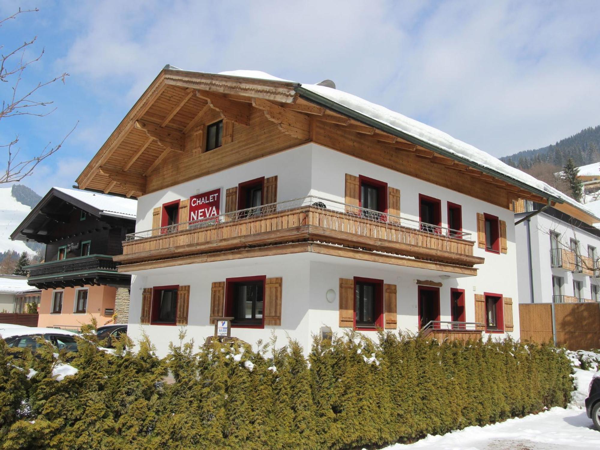 Furnished Chalet In Hinterglemm Near Lift Chalet